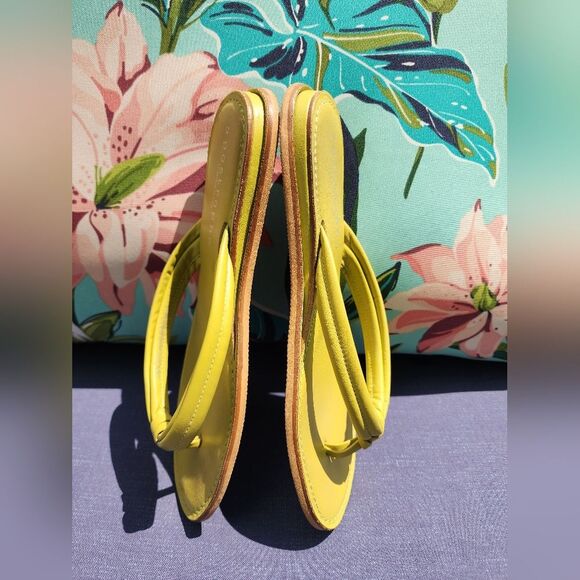 Apostrophe Women's beautiful leather sandals sz 7 Stylish Chic/ Comfy spring - Picture 10 of 13